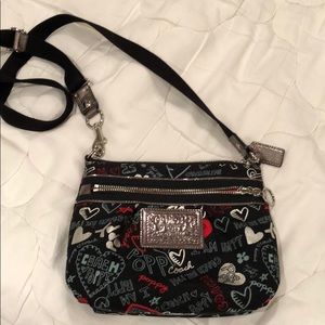 Small, Coach Poppy crossbody bag!